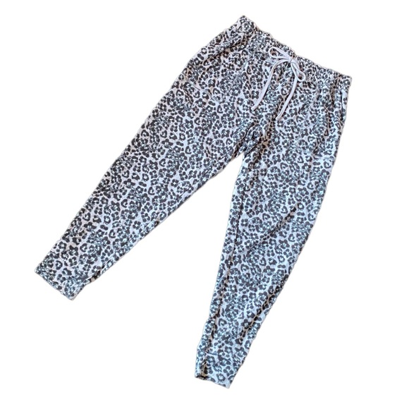 Leopard Print super comfortable soft loungewear joggers - Picture 2 of 7